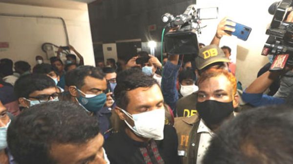 আদালতে জবানবন্দি দেননি বাবুল আক্তার, কারাগারে প্রেরণ - Natun Sylhet