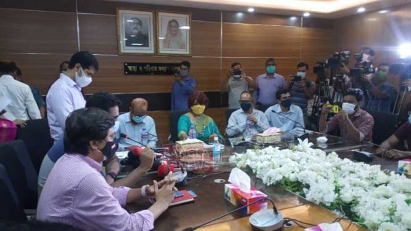 স্বাস্থ্য মন্ত্রণালয়ের ব্রিফিং বয়কট সাংবাদিকদের - Natun Sylhet