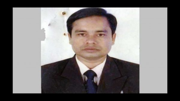 সিলেটে কবর থেকে তোলা হলো আইনজীবীর মরদেহ - Natun Sylhet