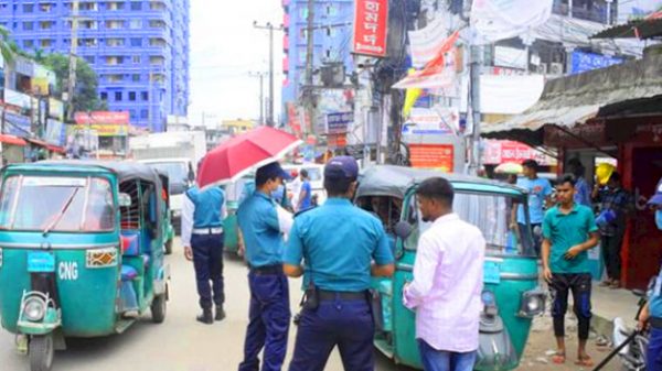 সিলেটে ট্রাফিক পক্ষের ২য় দিনে ২০৬ মামলা - Natun Sylhet