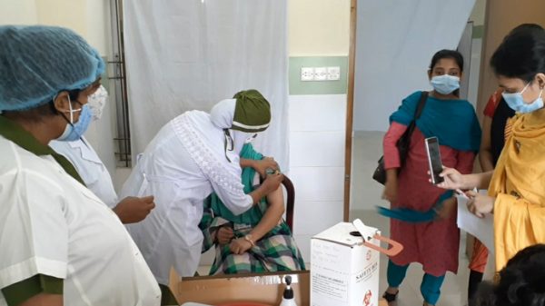 সিলেটে চীনা সিনোফার্মের ভ্যাকসিন প্রয়োগ শুরু - Natun Sylhet