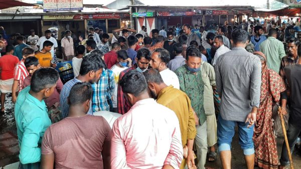 সিলেটে ‘ঢিলেঢালা’ কঠোর লকডাউনে - Natun Sylhet