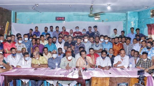 পরিকল্পিতভাবে সিলেট বিএনপিকে ধ্বংস করা হচ্ছে-সংবাদ সম্মেলনে নেতৃবৃন্দ - Natun Sylhet