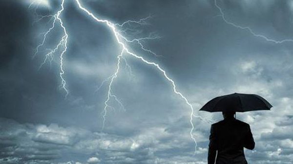 বজ্রপাত থেকে বাঁচতে করণীয় - Natun Sylhet