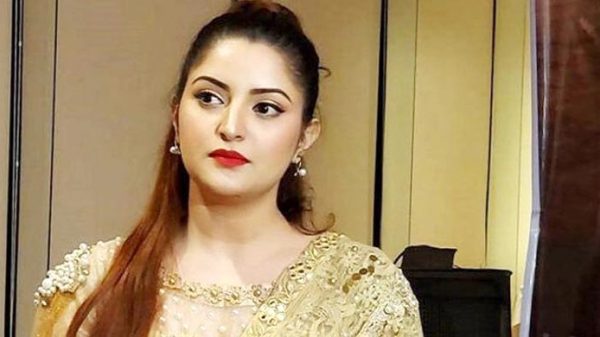 পরীমনির রিমান্ড: দুই বিচারককে আবারও ব্যাখ্যা দেওয়ার নির্দেশ - Natun Sylhet