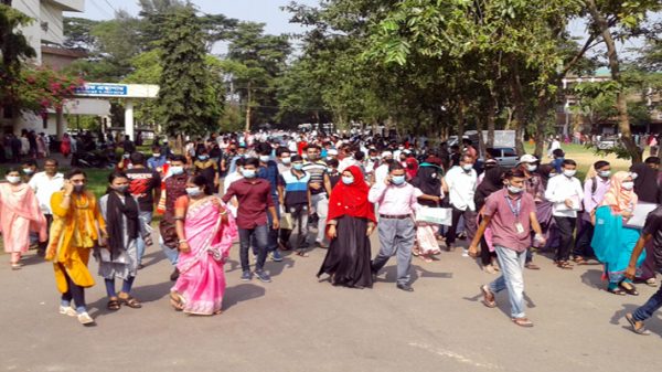 শাবিতে ‘বি’ ইউনিটের ভর্তি পরীক্ষা সম্পন্ন - Natun Sylhet
