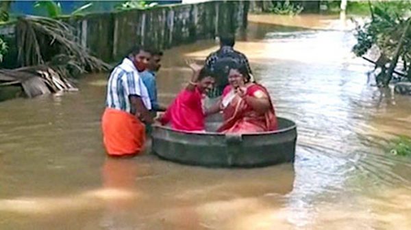 বন্যা: তাই রান্নার পাত্রেই বিয়ে সারলেন পাত্রপাত্রী! - Natun Sylhet