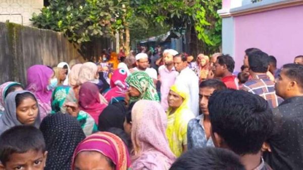 ঘরের মধ্যে বাবা, মা ও ছেলের মরেদহ উদ্ধার! - Natun Sylhet