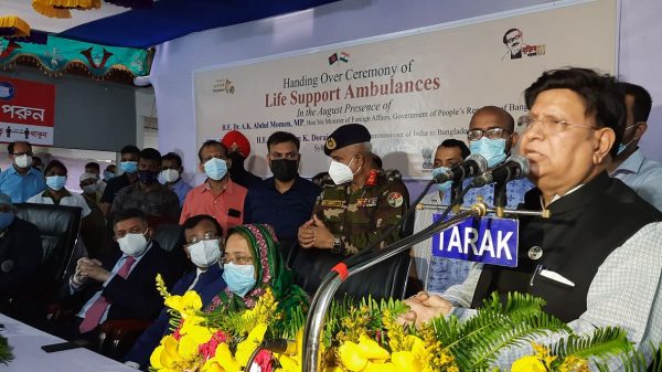 সওজ অধিদপ্তরের কর্মকর্তাদের অব্যাহতি নেওয়া উচিৎ: পররাষ্ট্রমন্ত্রী - Natun Sylhet