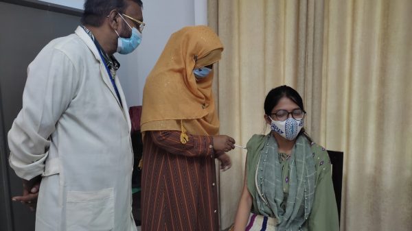 শাবিপ্রবি শিক্ষার্থীদের টিকা কার্যক্রম শুরু - Natun Sylhet