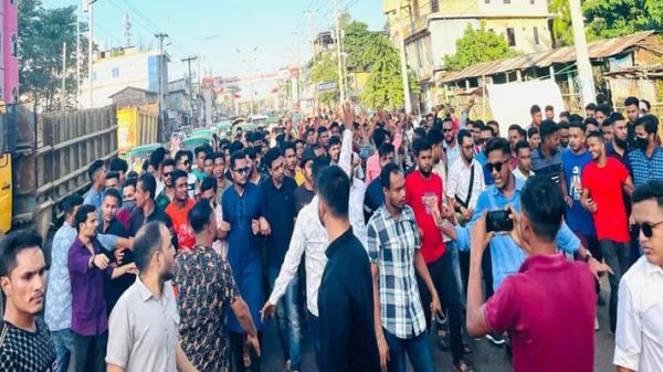 ছাত্রলীগের কমিটিকে অভিনন্দন জানিয়ে গোলাপগঞ্জে আনন্দ মিছিল - Natun Sylhet