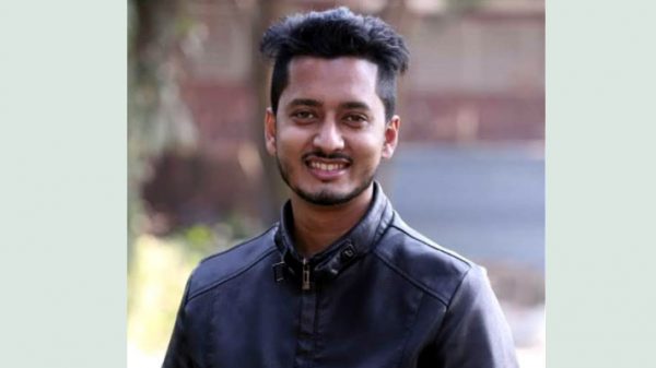 গ্রুপে ছাড়বেন না রাহেল সিরাজ - Natun Sylhet
