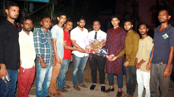 নাজমুলকে জিল্লুল হক জিলু ইউনিট স্বেচ্ছাসেবক ও ছাত্রদলের সংবর্ধনা - Natun Sylhet