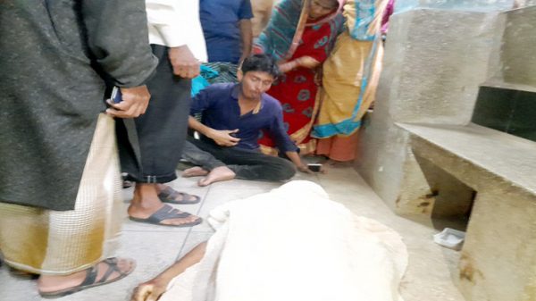 শায়েস্তাগঞ্জে সহকর্মীর ধারালো ইস্পাতের আঘাতে শ্রমিক নিহত - Natun Sylhet