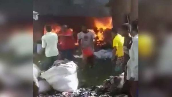 হবিগঞ্জে ভয়াবহ অগ্নিকাণ্ডে লক্ষাধিক টাকার ক্ষয়ক্ষতি - Natun Sylhet