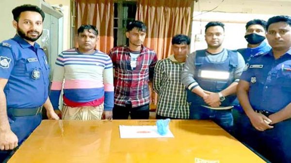 জকিগঞ্জে ইয়াবাসহ আটক ৩ - Natun Sylhet