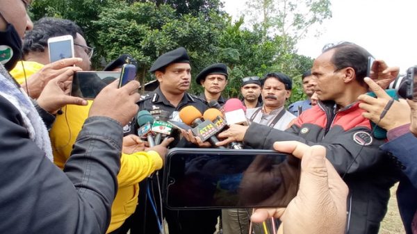 নীলফামারীতে জঙ্গি আস্তানা সন্দেহে বাড়িতে অভিযান: আটক ৫ - Natun Sylhet