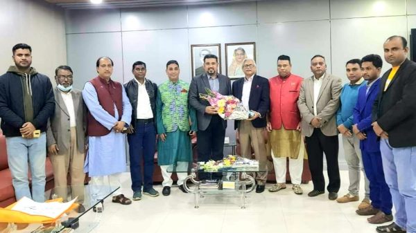 যুক্তরাজ্য আওয়ামী লীগ নেতা মিসবাহকে সংবর্ধনা - Natun Sylhet