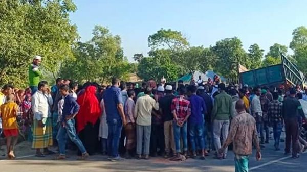 জাফলং বেড়াতে গিয়ে ট্রাক চাপায়  দুই পর্যটকের  মৃত্যু - Natun Sylhet