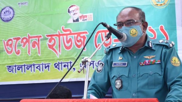 অপরাধ নিয়ন্ত্রণে সকলের সহযোগীতা প্রয়োজন-পুলিশ কমিশনার - Natun Sylhet