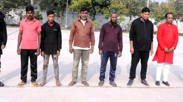 তরুণীকে ভারতে পাচারের চেষ্টা, গ্রেফতার ৬ - Natun Sylhet