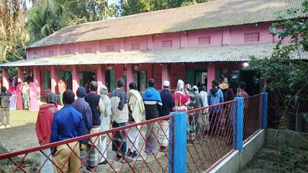 সুনামগঞ্জে চলছে শান্তিপূর্ণ ভোটগ্রহণ - Natun Sylhet