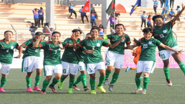 সাফজয়ী ফুটবলারদের সংবর্ধনা দেবেন প্রধানমন্ত্রী - Natun Sylhet