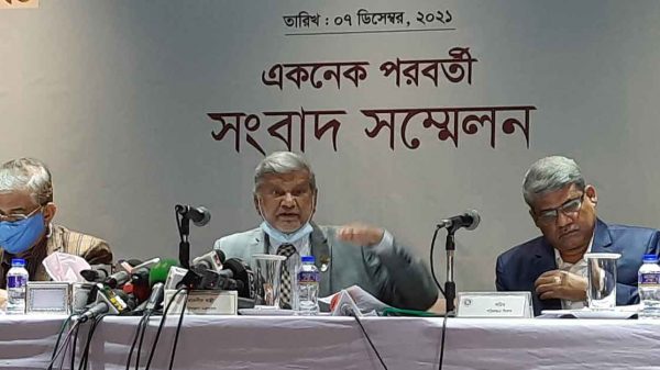 প্রকল্পের কাজের মানের বিষয়ে আবারও সতর্ক করলেন প্রধানমন্ত্রী - Natun Sylhet
