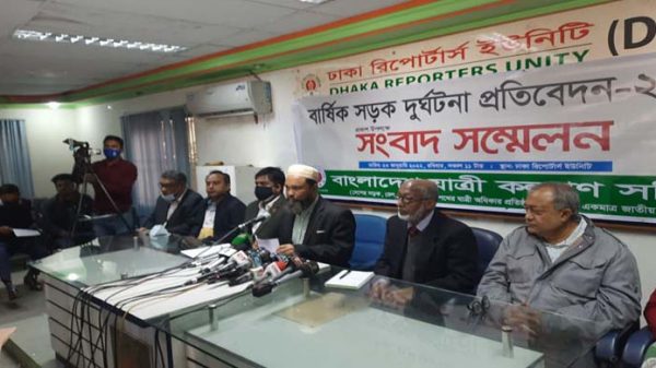 দেশে ১ বছর সড়ক দুর্ঘটনায় ৭৮০৯ জন নিহত - Natun Sylhet
