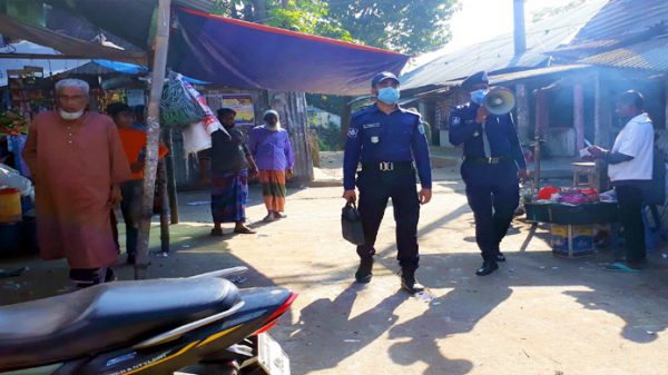 তাহিরপুরে করোনা সংক্রমন প্রতিরোধে পুলিশের মাইকিং - Natun Sylhet