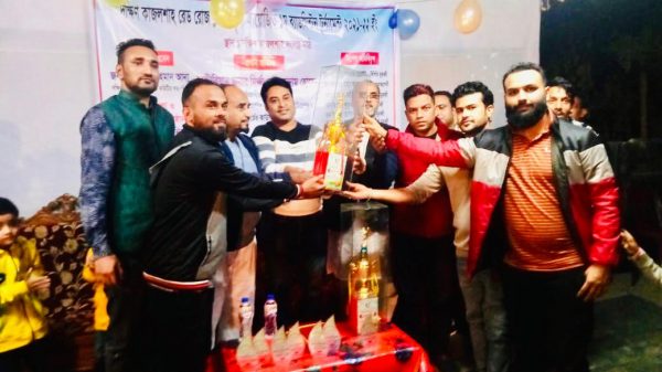 দক্ষিণ  কাজলশাহ  রেড রোজ ক্লাবের ব্যাডমিন্টন টুর্নামেন্ট সম্পন্ন - Natun Sylhet