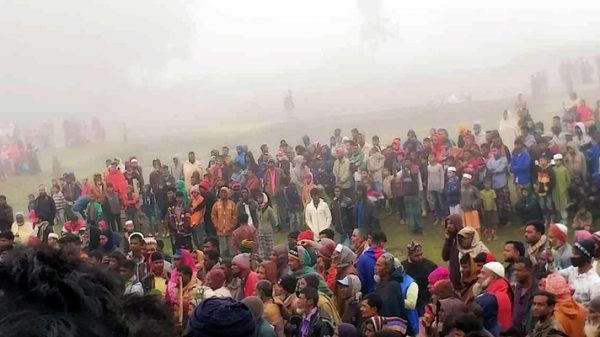 হবিগঞ্জে বৈদ্যুতিক খুঁটিতে ঝুলছে ২ মরদেহ - Natun Sylhet