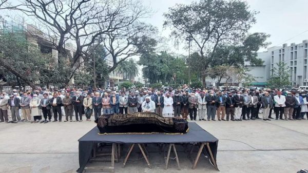 জাতীয় প্রেস ক্লাবে হাবিবুর রহমানের জানাজা সম্পন্ন - Natun Sylhet