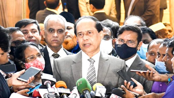 চ্যালেঞ্জকে ভয় নয়, মোকাবিলা করতে হবে: নতুন সিইসি - Natun Sylhet
