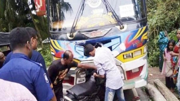 মৌলভীবাজারে বাস কেড়ে নিলো ২ মোটরসাইকেল আরোহীর প্রাণ - Natun Sylhet