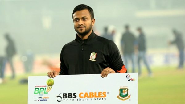 চতুর্থবার ম্যান অব দ্য টুর্নামেন্ট সাকিব - Natun Sylhet