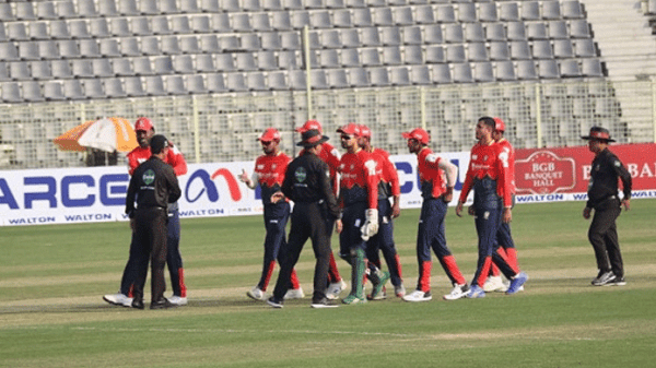 সাকিবের চমকে কুমিল্লাকে হারিয়ে শীর্ষে বরিশাল - Natun Sylhet