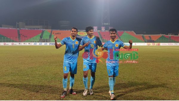 হোম ভেন্যুতে চিরপ্রতিদ্বন্দ্বী মোহামেডানকে হারিয়ে শীর্ষে আবাহনী - Natun Sylhet