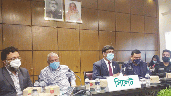 সিলেটে টিকাকার্ড বিহীন হোটেল-রেস্তোরায় খেতে বসলেই জেল-জরিমানা - Natun Sylhet