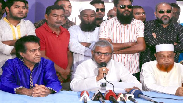 সরে দাঁড়ালেন মেয়র আরিফ! - Natun Sylhet