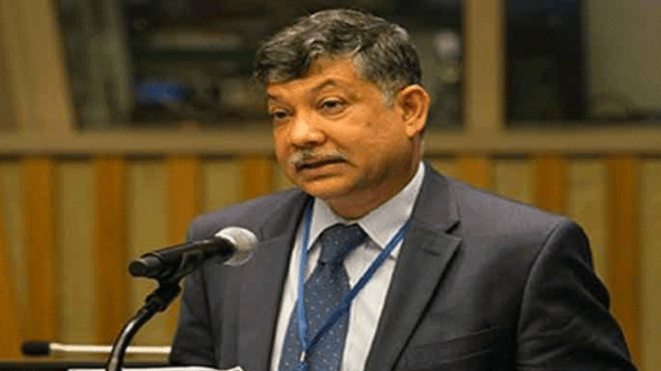 ইউক্রেন থেকে পোল্যান্ড পৌঁছেছে ৬ শতাধিক বাংলাদেশি - Natun Sylhet