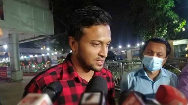 দ.আফ্রিকায় খেলবেন না সাকিব - Natun Sylhet