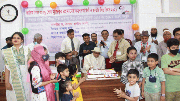 লিডিং ইউনিভার্সিটিতে ‘কবিকণ্ঠে বঙ্গবন্ধু’ গ্রন্থের মোড়ক উন্মোচন - Natun Sylhet