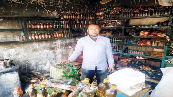 মৌলভীবাজারে দোকানে ভয়াবহ অগ্নিকাণ্ড: ৫ লাখ টাকা ক্ষয়ক্ষতি - Natun Sylhet