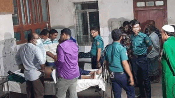 নিজ পিস্তলের গুলির শব্দে অচেতন কোতোয়ালি মডেল থানার পুলিশ - Natun Sylhet