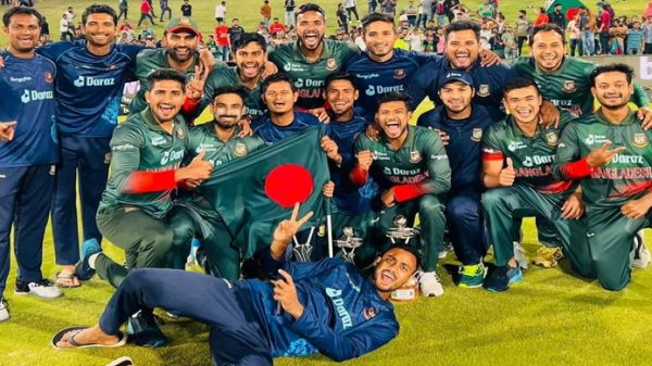 দ. আফ্রিকার মাটিতে টাইগারদের অবিস্মরণীয় জয় - Natun Sylhet