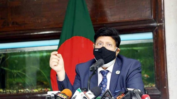 প্লেনে হঠাৎ অসুস্থ পররাষ্ট্রমন্ত্রীকে সিএমএইচে ভর্তি - Natun Sylhet
