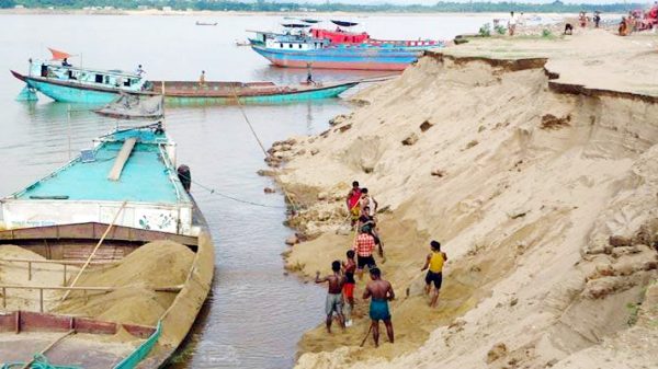 তাহিরপুরে যাদুকাটা নদীতে বালু উত্তোলন বন্ধ - Natun Sylhet