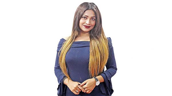 মিসেস ওয়ার্ল্ডে পিয়া - Natun Sylhet