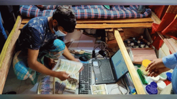 অষ্টম শ্রেণি পাস করা লিটনের জাল টাকার কারখানা! - Natun Sylhet